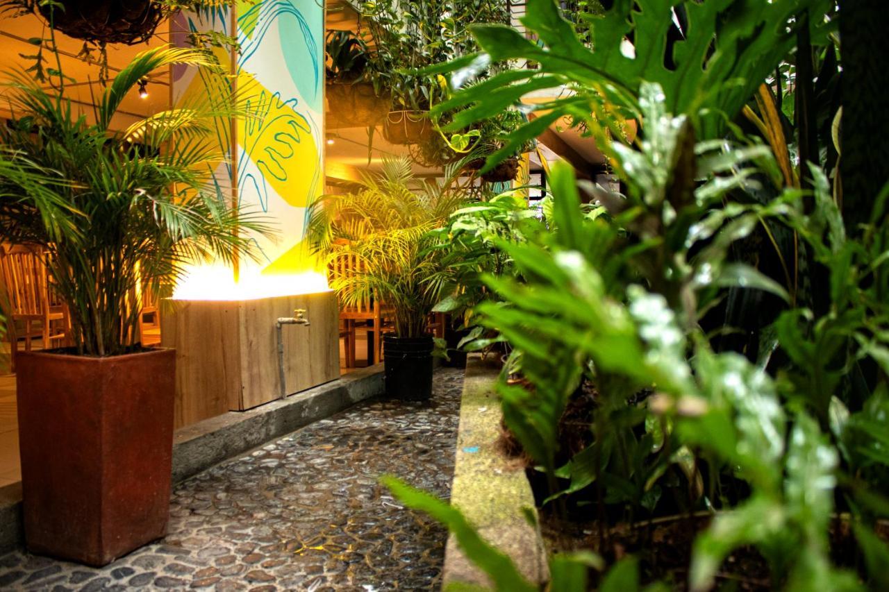 Hotel Natural Medellín Exteriör bild